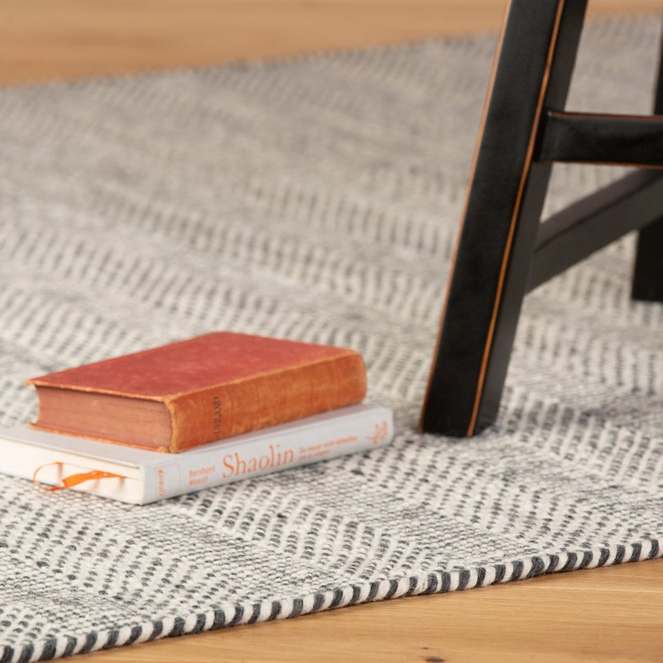 Chronical Silber 333 - Teppich Glanz